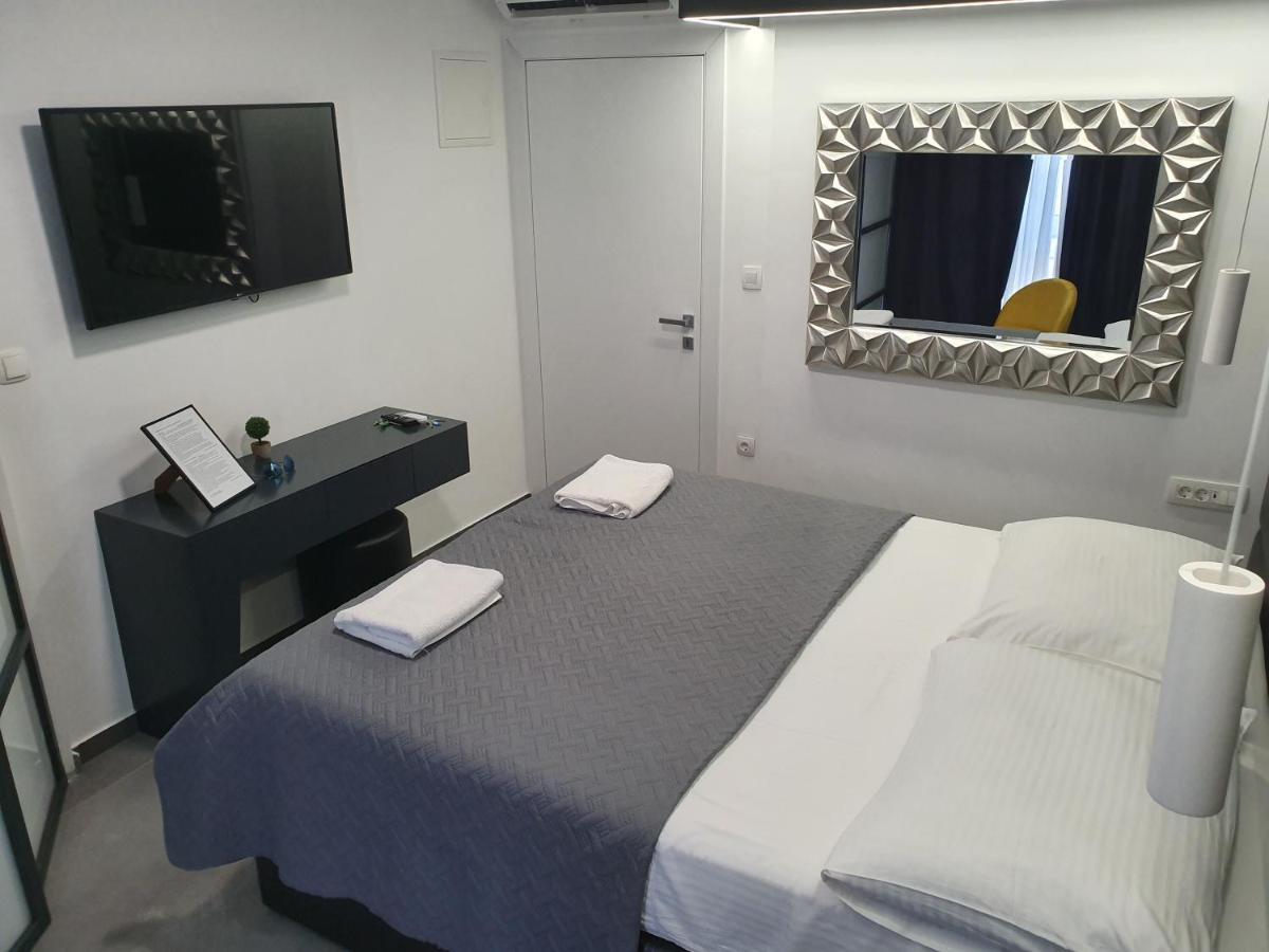 Mono Old Town Rooms With Breakfast - Ae1109 Zadar Quarto foto
